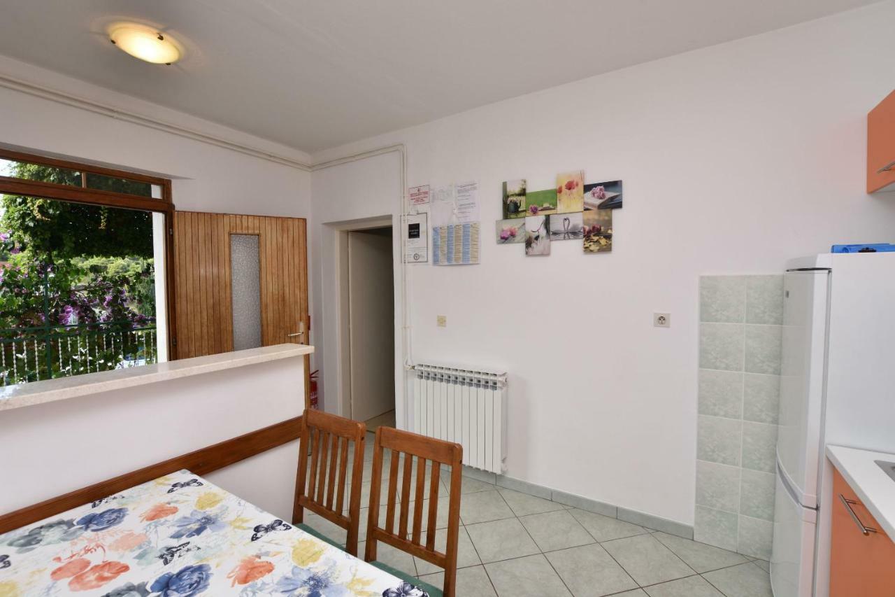 Apartment Dijo I Primošten Zewnętrze zdjęcie