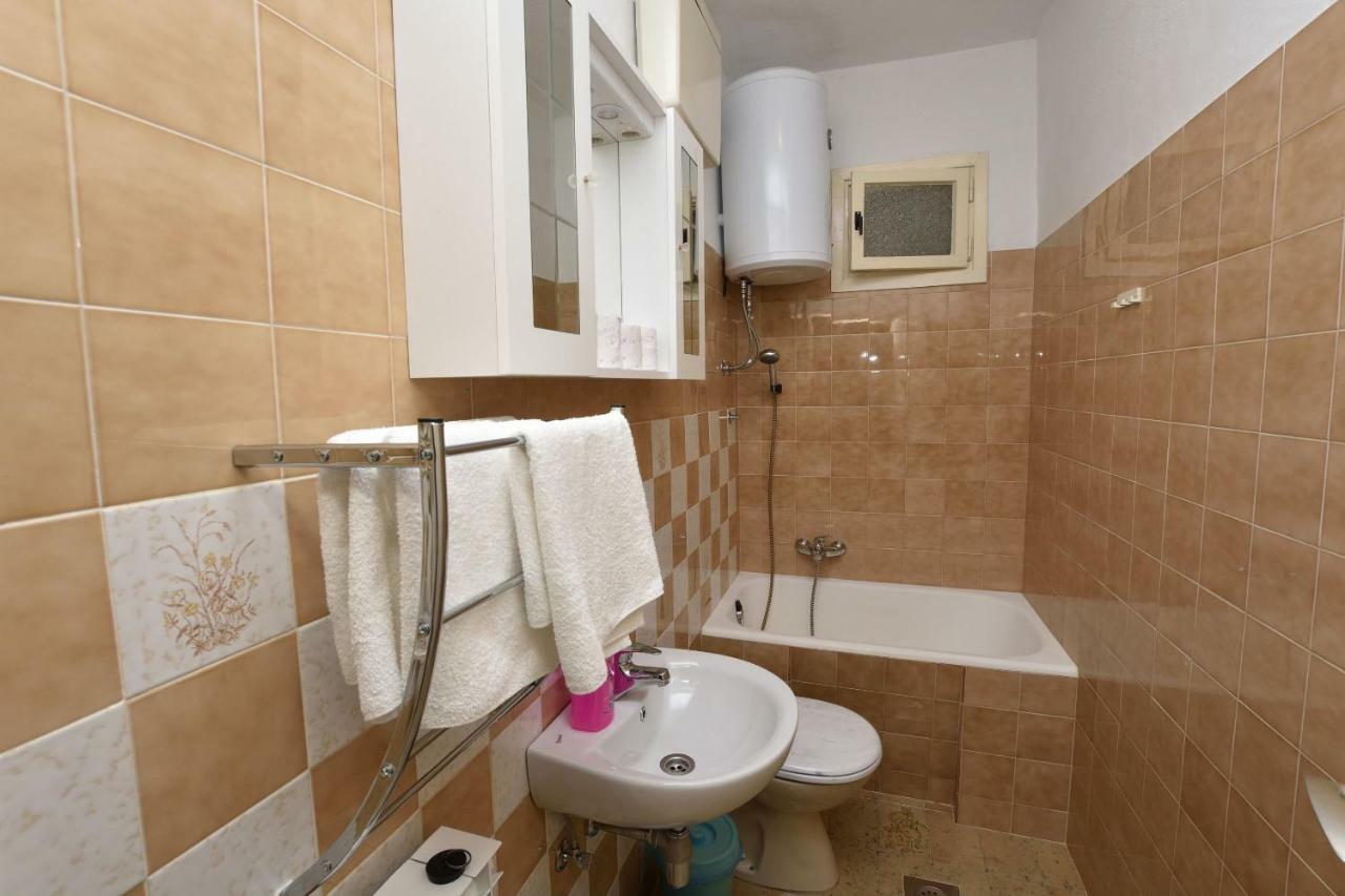 Apartment Dijo I Primošten Zewnętrze zdjęcie